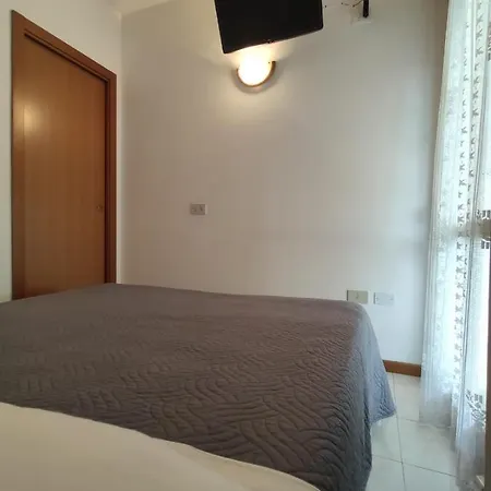 Bafile 18 - Piazza Marconi - - 50 Mt Dal Mare * 利多迪迪耶索洛